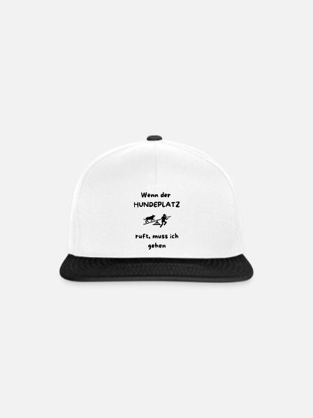 Wenn_der_HUNDEPLATZ_ruft-_muss_ich_gehen_-1- - Snapback Cap - Weiß/Schwarz