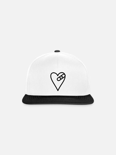 Geflicktes Herz - Snapback Cap - Weiß/Schwarz