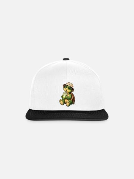 Süße Schildkröte mit Matcha Latte - Snapback Cap - Weiß/Schwarz