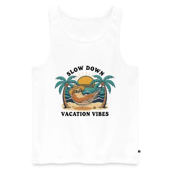 Faultier-Faultier-Hängematte – Slow Down Urlaubsstimmung - Männer Premium Bio Tank Top - Weiß - Vorne - AI Model Male 178 light (178cm)