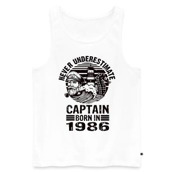 Never Underestimate Captain born in 1986 - Männer Premium Bio Tank Top - Weiß - Vorne - Michal (187cm)