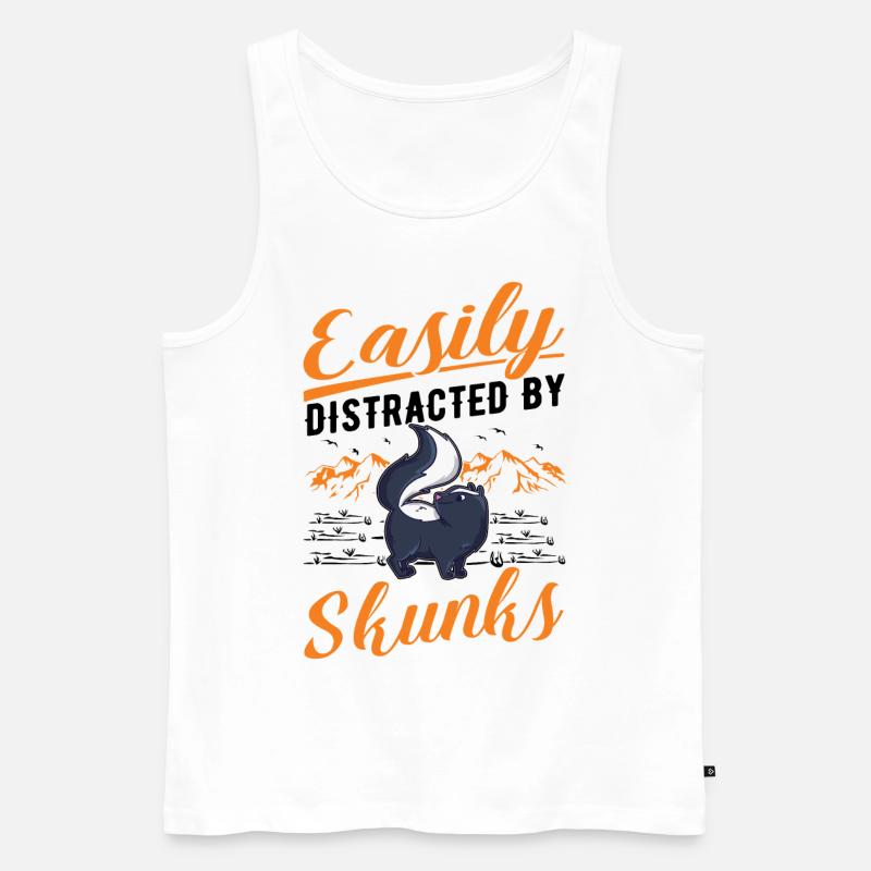 Easily distracted by Skunks Stinktier - Männer Premium Bio Tank Top - Weiß