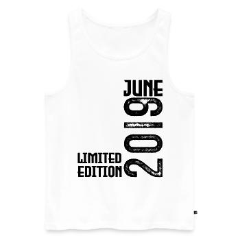 Gift June 2019 anniversary June 2019. June 2019 - Men's Premium Organic Tank Top - white - Front - Michal (187cm)