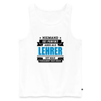 Funshirt Lehrer - Männer Premium Bio Tank Top - Weiß - Vorne - AI Model Male 178 light (178cm)