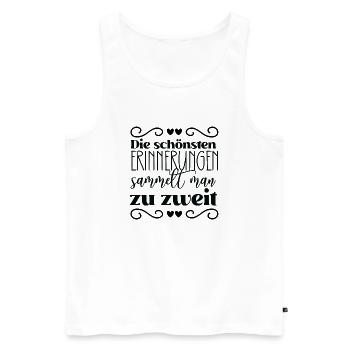Die schönsten Erinnerungen sammelt man zu zweit - Männer Premium Bio Tank Top - Weiß - Vorne - Michal (187cm)