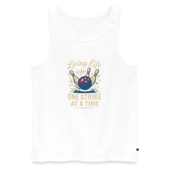 Ein Schlag nach dem anderen im Leben - Männer Premium Bio Tank Top - Weiß - Vorne - Michal (187cm)