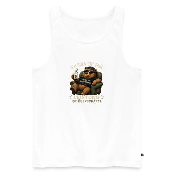 Energiemodus Bär: Leistung Überschätzt - Männer Premium Bio Tank Top - Weiß - Vorne - Michal (187cm)