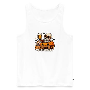 Skelettiert aber entspannt – Halloween - Männer Premium Bio Tank Top - Weiß - Vorne - Michal (187cm)