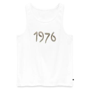 Jahr 1976 mit einem handgemachten Schlag - Männer Premium Bio Tank Top - Weiß - Vorne - AI Model Male 178 light (178cm)