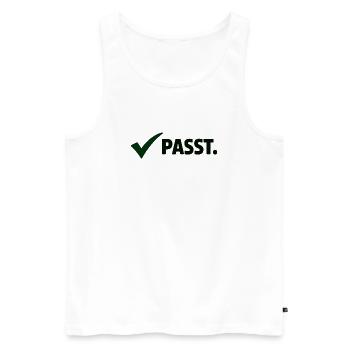 Passt. Minimal Meme Statement T-Shirt - Männer Premium Bio Tank Top - Weiß - Vorne - AI Model Male 178 light (178cm)
