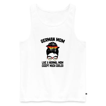 Deutsche Mama wie eine normale Mama Muttertag 2024 - Männer Premium Bio Tank Top - Weiß - Vorne - Michal (187cm)