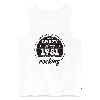 One Of A Kind Totally Crazy Since 1981 Rocking - Männer Premium Bio Tank Top - Weiß - Vorne - Michal (187cm)