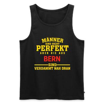 Bern Männer Nah Dran T-Shirt - Männer Premium Bio Tank Top - Schwarz - Vorne - Michal (187cm)
