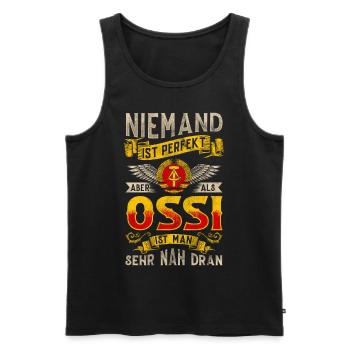 Ossi Geschenk Ostdeutschland NVA Germania Osten - Männer Premium Bio Tank Top - Schwarz - Vorne - Michal (187cm)