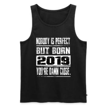 Niemand Is Perfekt Aber geboren 2019 Geburtstag - Männer Premium Bio Tank Top - Schwarz - Vorne - AI Model Male 178 light (178cm)