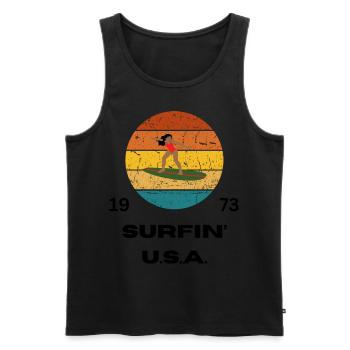 SURFIN' U.S.A. 1973 - Débardeur bio Premium Homme - noir - Devant - AI Model Male 178 light (178cm)