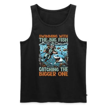 Shark Hunting Swimming With The Big Fish Swimmer - Männer Premium Bio Tank Top - Schwarz - Vorne - Michal (187cm)