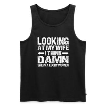 Wenn Ich Meine Frau Anschaue, Denke Ich, - Männer Premium Bio Tank Top - Schwarz - Vorne - AI Model Male 178 light (178cm)