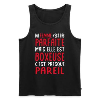 Meine Frau ist nicht perfekt, aber sie ist Boxerin - Männer Premium Bio Tank Top - Schwarz - Vorne - Michal (187cm)