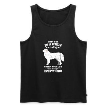 Hin und wieder tritt ein Hund in Ihr Leben und - Männer Premium Bio Tank Top - Schwarz - Vorne - AI Model Male 178 light (178cm)