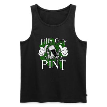 This Guy Needs A Pint - Männer Premium Bio Tank Top - Schwarz - Vorne - Michal (187cm)