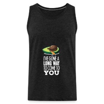 Lustiges Avocado-Lebensmittel, das eine Fischerboot-Frucht fährt - Männer Premium Bio Tank Top - Anthrazit - Vorne - Alexander (188cm)
