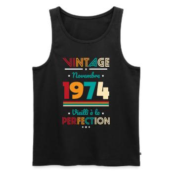 50. Jahrestag – Jahrgang – November 1974 - Männer Premium Bio Tank Top - Schwarz - Vorne - Michal (187cm)
