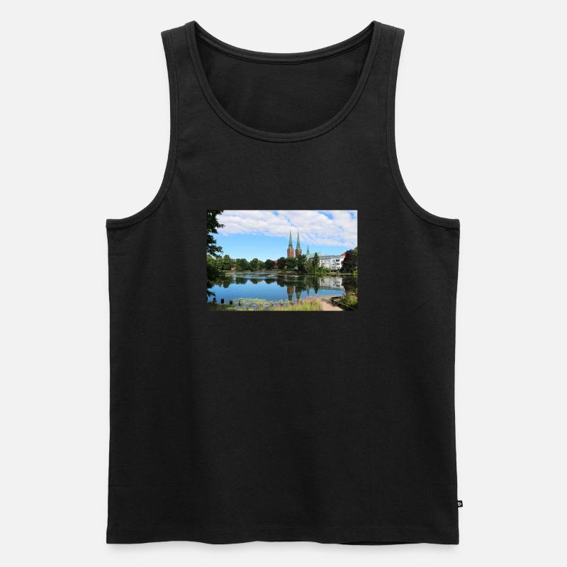 idyllischer See mit Kirche - Männer Premium Bio Tank Top - Schwarz
