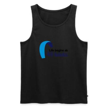 Life begins at 40 knots - Männer Premium Bio Tank Top - Schwarz - Vorne - AI Model Male 178 light (178cm)