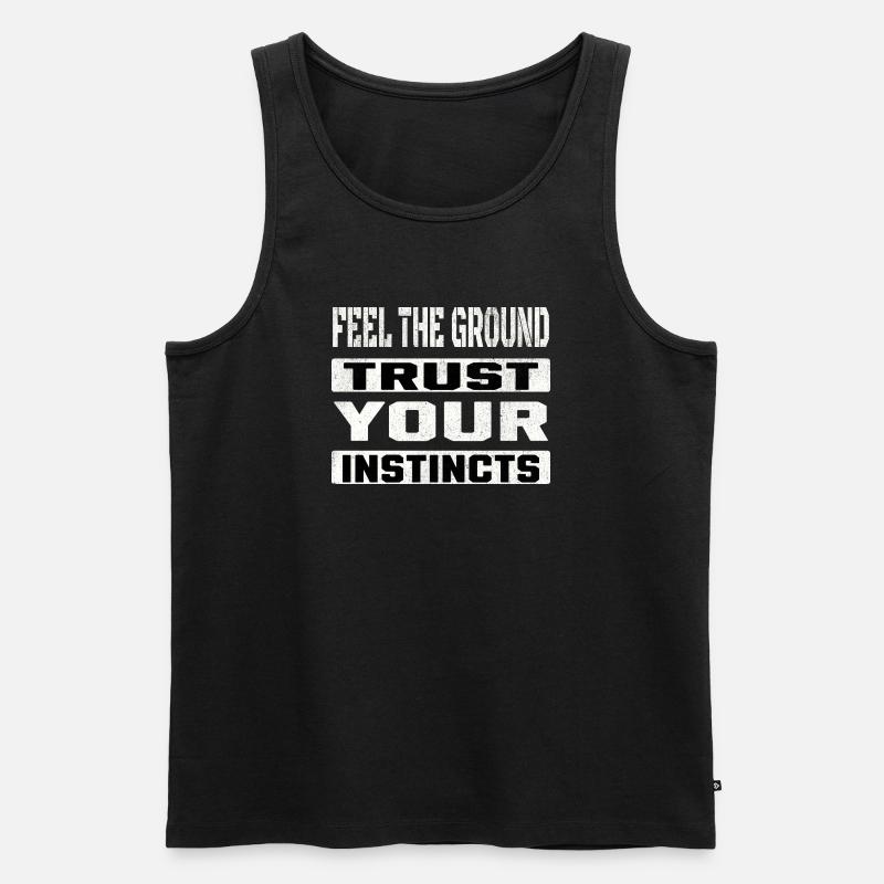 trust your instincts - Männer Premium Bio Tank Top - Schwarz