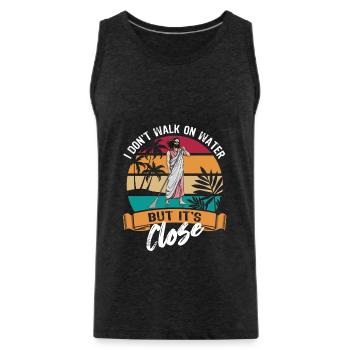 I don t walk on water but it s close - Jesus - SUP - Männer Premium Bio Tank Top - Anthrazit - Vorne - AI Model Male 185 dark (185cm)