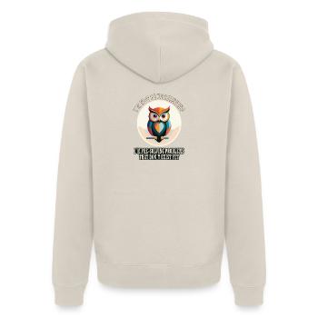 I’m Not Overthinking – Eule - Unisex Premium Bio Zip Hoodie - Beige - Hinten - Thijin (182cm)