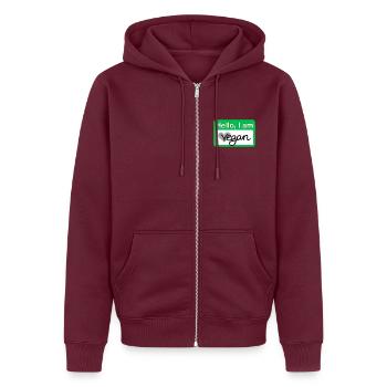 Hello, I am vegan Namensschild - Unisex Premium Bio Zip Hoodie - Burgunderrot - Vorne - Thijin (182cm) & Selfina (174cm)