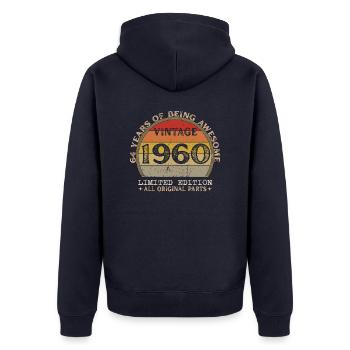 Né en 1960 - Vintage 1960 Anniversaire Rétro - Veste à capuche bio Premium Unisexe - bleu marine - Dos - Nico (187cm)