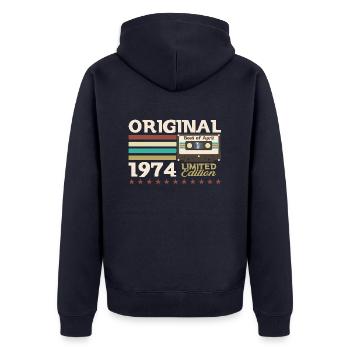51ème Anniversaire Original Avril Millésime 1974 - Veste à capuche bio Premium Unisexe - bleu marine - Dos - Nico (187cm)
