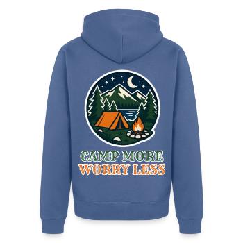 Camp More Worry Less – Retro Camping Abzeichen - Unisex Premium Bio Zip Hoodie - Taubenblau - Hinten - Nico (187cm)