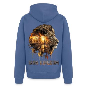Iron Kingdom Lion Fitness - Unisex Premium Bio Zip Hoodie - Taubenblau - Hinten - Nico (187cm)