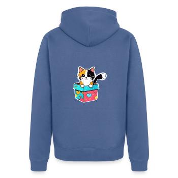 Eine orangefarbene Katze in einer Schachtel mit ihrem leuchtenden - Unisex Premium Bio Zip Hoodie - Taubenblau - Hinten - Nico (187cm)