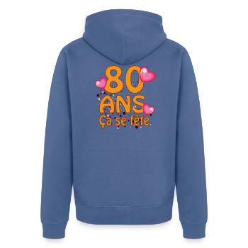 80 ans - Veste à capuche bio Premium Unisexe - bleu pigeon - Dos - Nico (187cm)