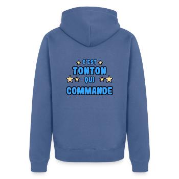 C'est tonton qui commande - Veste à capuche bio Premium Unisexe - bleu pigeon - Dos - Nico (187cm)