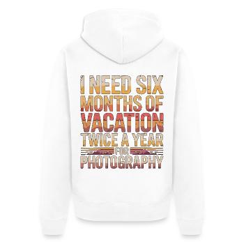 Travel Photographer I Need Six Months Photography - Unisex Premium Bio Zip Hoodie - Weiß - Hinten - Thijin (182cm)