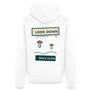 Pilzsuche – schau nach unten, geh langsam - Unisex Premium Bio Zip Hoodie - Weiß - Hinten - Thijin (182cm)