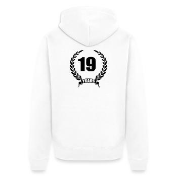 Lauwerkrans 19 Jahre mit Note und Bannerjahr - Unisex Premium Bio Zip Hoodie - Weiß - Hinten - Thijin (182cm)