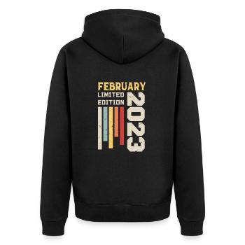 Februar 2023 - Geburtstagsgeschenk Februar 2023 - Unisex Premium Bio Zip Hoodie - Schwarz - Hinten - Nico (187cm)