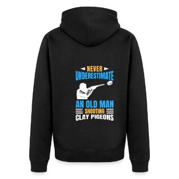 Ne sous-estimez jamais le vieil homme dans le tir au pigeon d’argile - Veste à capuche bio Premium Unisexe - noir - Dos - Nico (187cm)