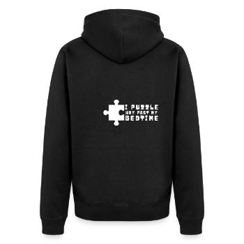 Puzzle Queen - Je passe devant mon heure de coucher - Veste à capuche bio Premium Unisexe - noir - Dos - Nico (187cm)