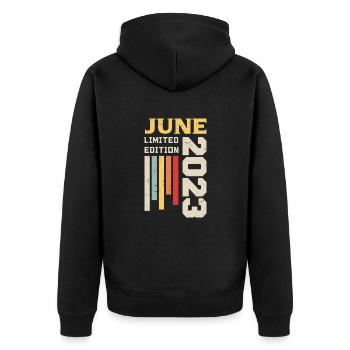 Juni 2023 - Geburtstagsgeschenk Juni 2023 Juni - Unisex Premium Bio Zip Hoodie - Schwarz - Hinten - Nico (187cm)