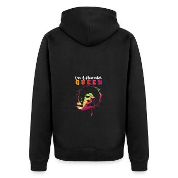 Sternzeichen Skorpion - Unisex Premium Bio Zip Hoodie - Schwarz - Hinten - Nico (187cm)
