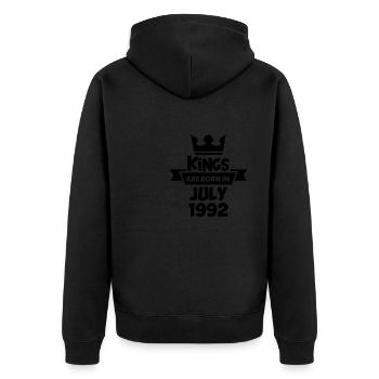 Juillet 1992 - Cadeau d’anniversaire du 30 juillet. Roi. - Veste à capuche bio Premium Unisexe - noir - Dos - Nico (187cm)