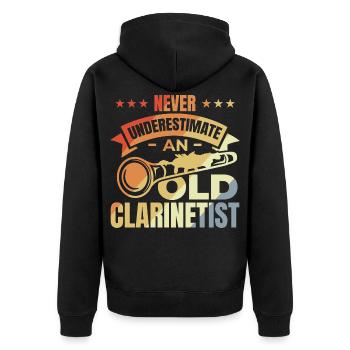Unterschätze nie alte Klarinettisten - Unisex Premium Bio Zip Hoodie - Schwarz - Hinten - Nico (187cm)